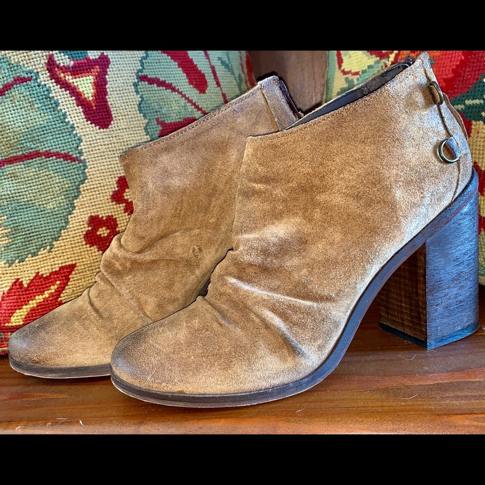 Boutique 9 tan suede booties 7M